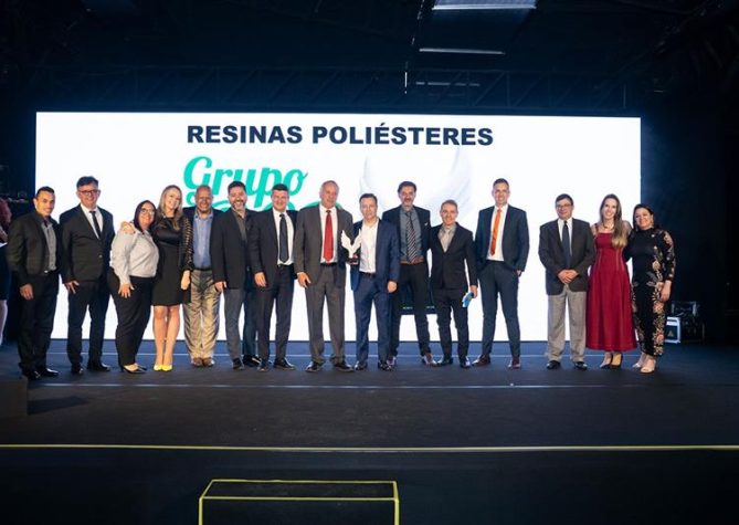 Prêmio do segmento de tintas e vernizes para as Resinas poliéster, intermediário químico da Elekeiroz